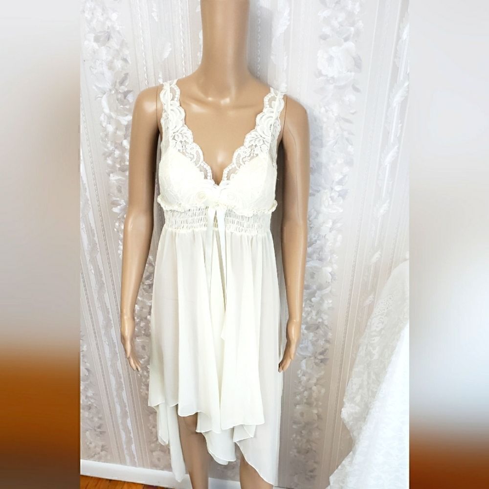 Enchanted Intimate Assymetric Lace Dress Size Small